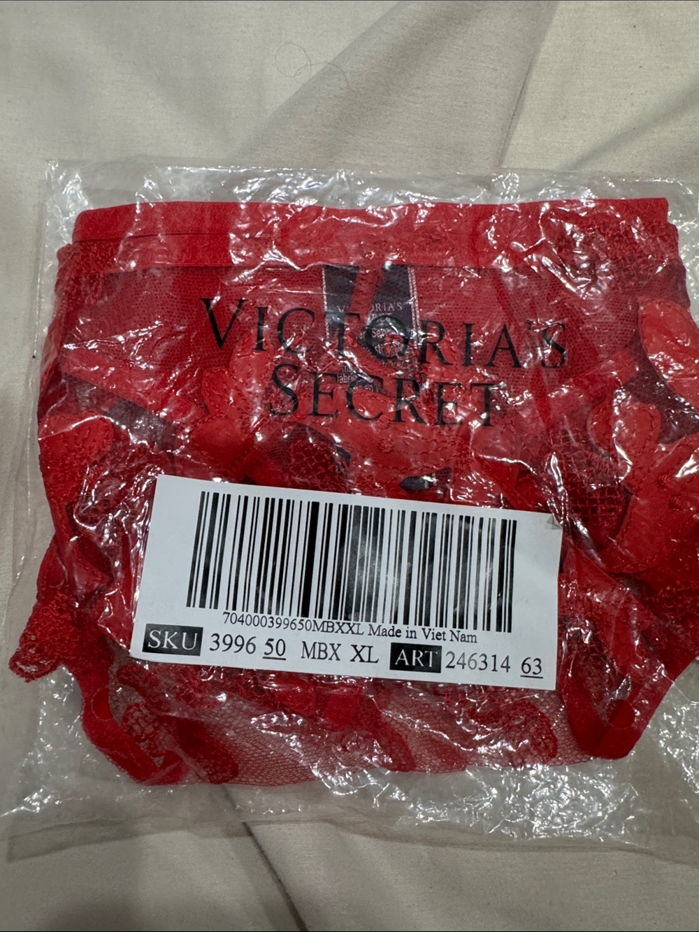 Victoria's Secret Red Lace Bikini Panty thong
B15